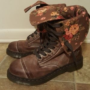 Dr. Marten Triumph 1914 Boots